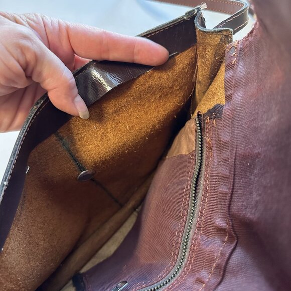 Vintage Brown Leather Crossbody Bag Purse Adjustable Strap Minimalist 10 x 7 in - Picture 9 of 11